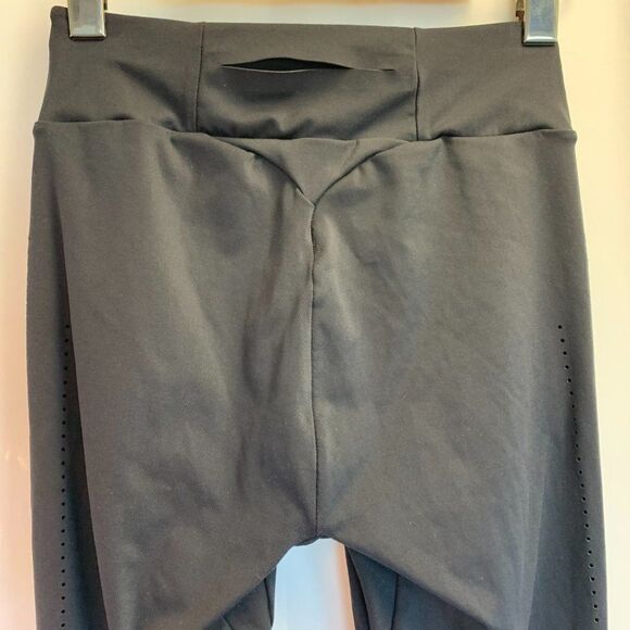 Gymshark Black leggings size medium - Picture 4 of 10